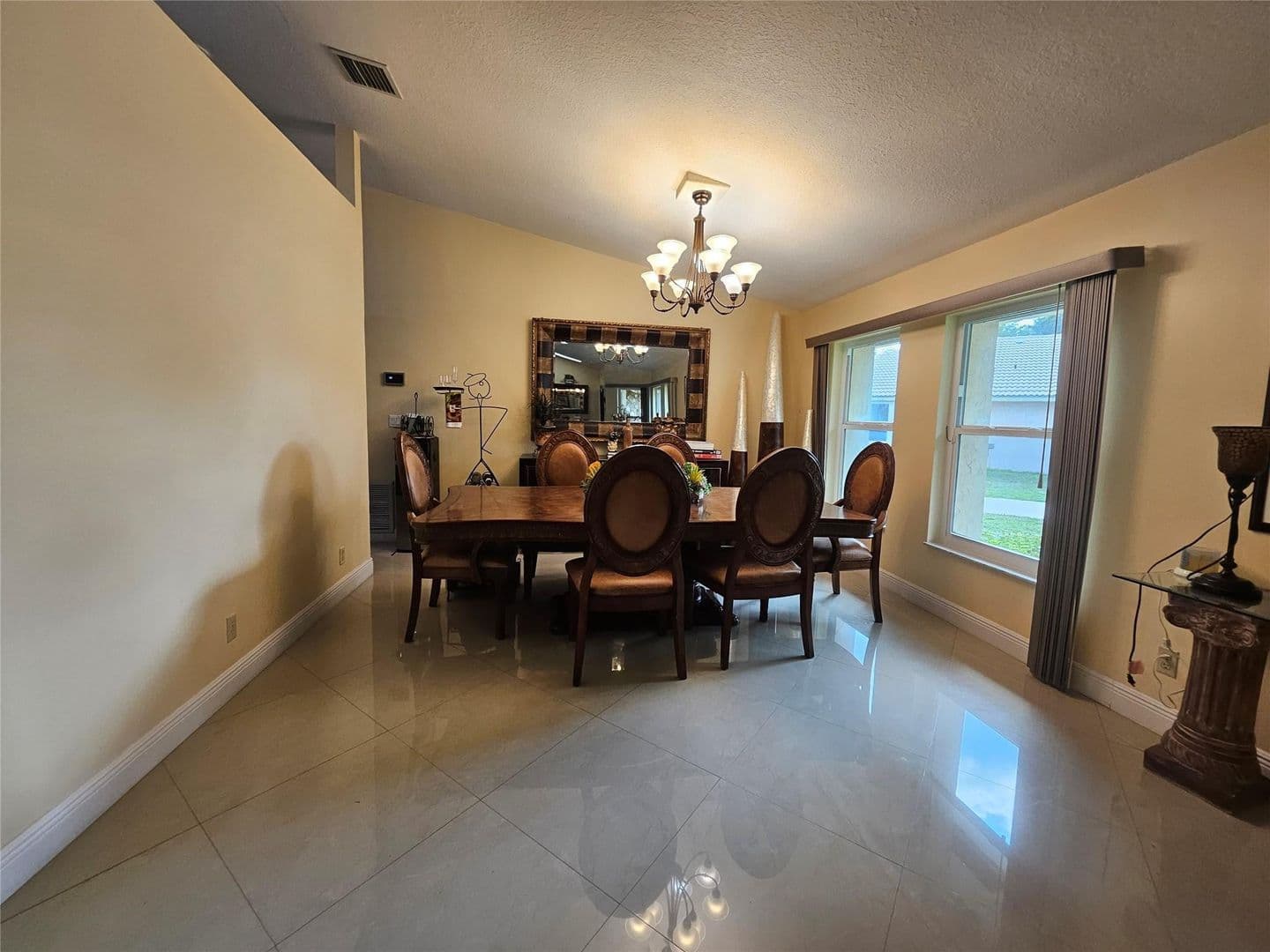 CORAL SPRINGS House: 197 NW 113TH WAY #197