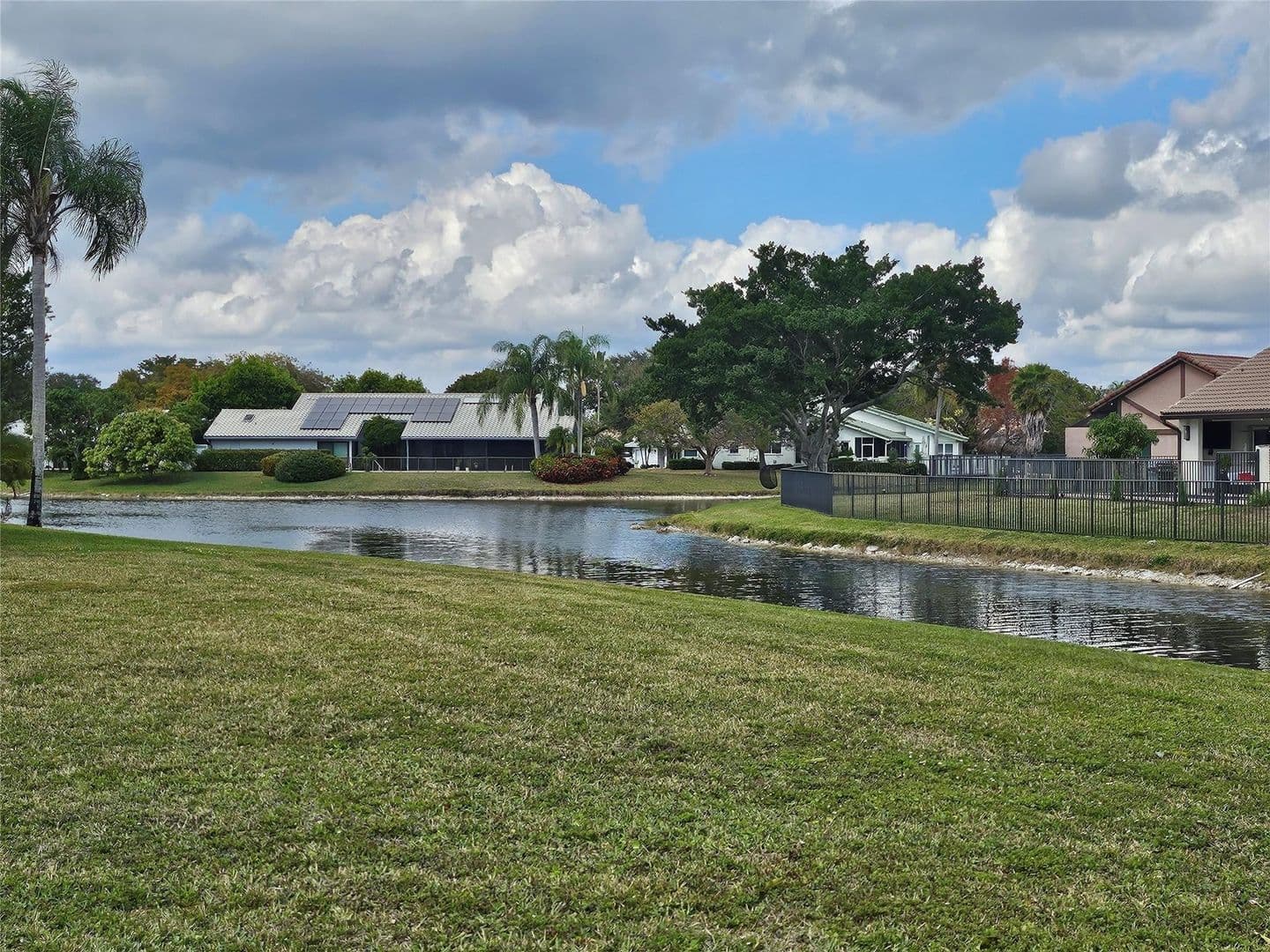 CORAL SPRINGS House: 197 NW 113TH WAY #197