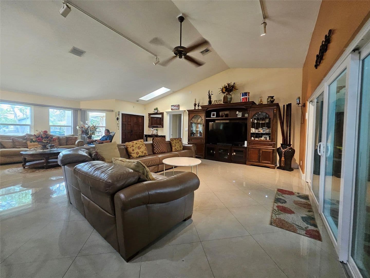 CORAL SPRINGS House: 197 NW 113TH WAY #197