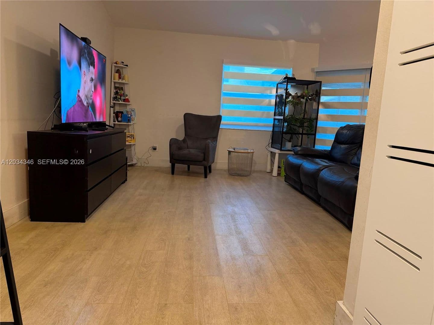 PEMBROKE PINES House: 11727 NW 12TH ST #11727