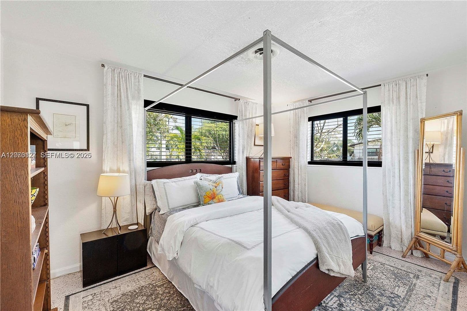 HOLLYWOOD House: 3700 W PARK RD
