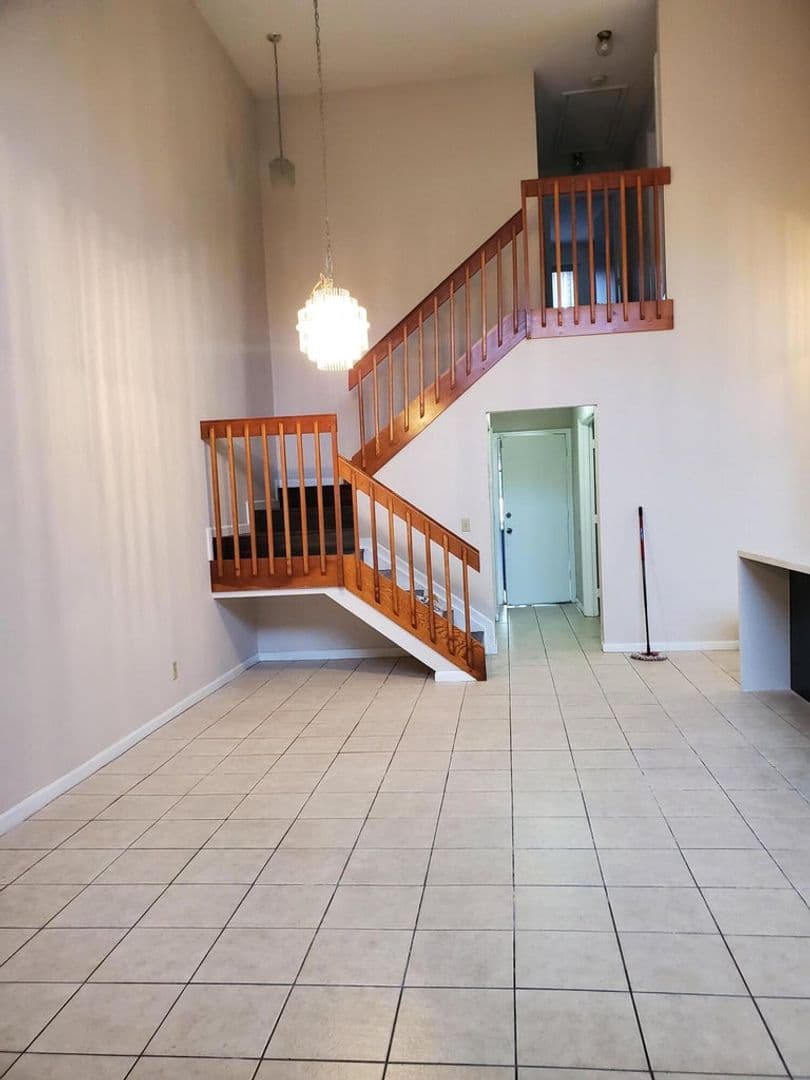 MARGATE House: 7342 PINEWALK DR S #Townhouse 56-12