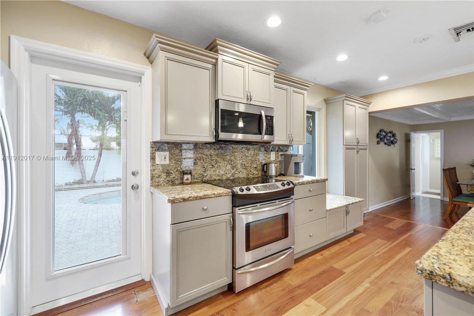 POMPANO BEACH House: 1311 NE 26TH TER #1311