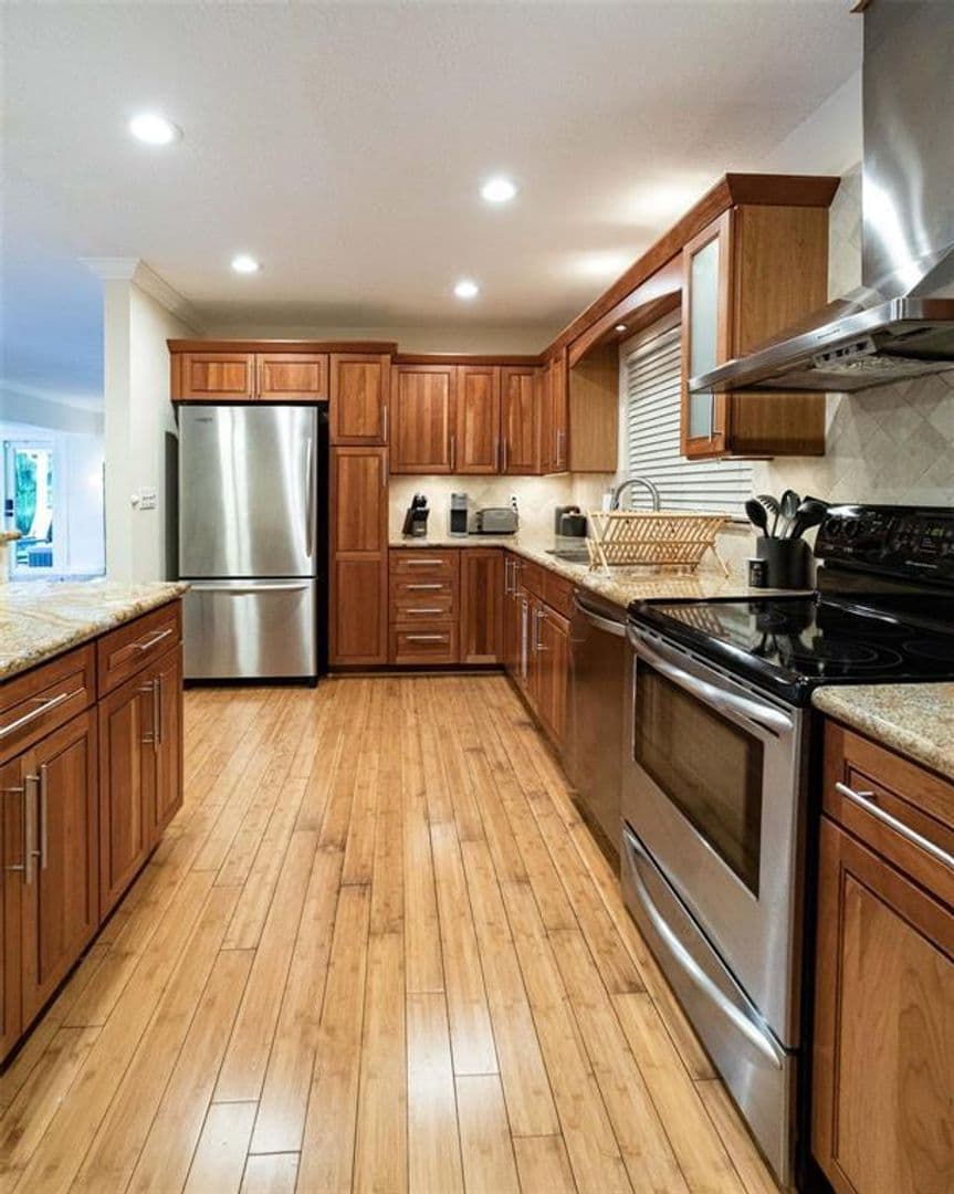 FORT LAUDERDALE House: 2101 NE 15TH ST #2101