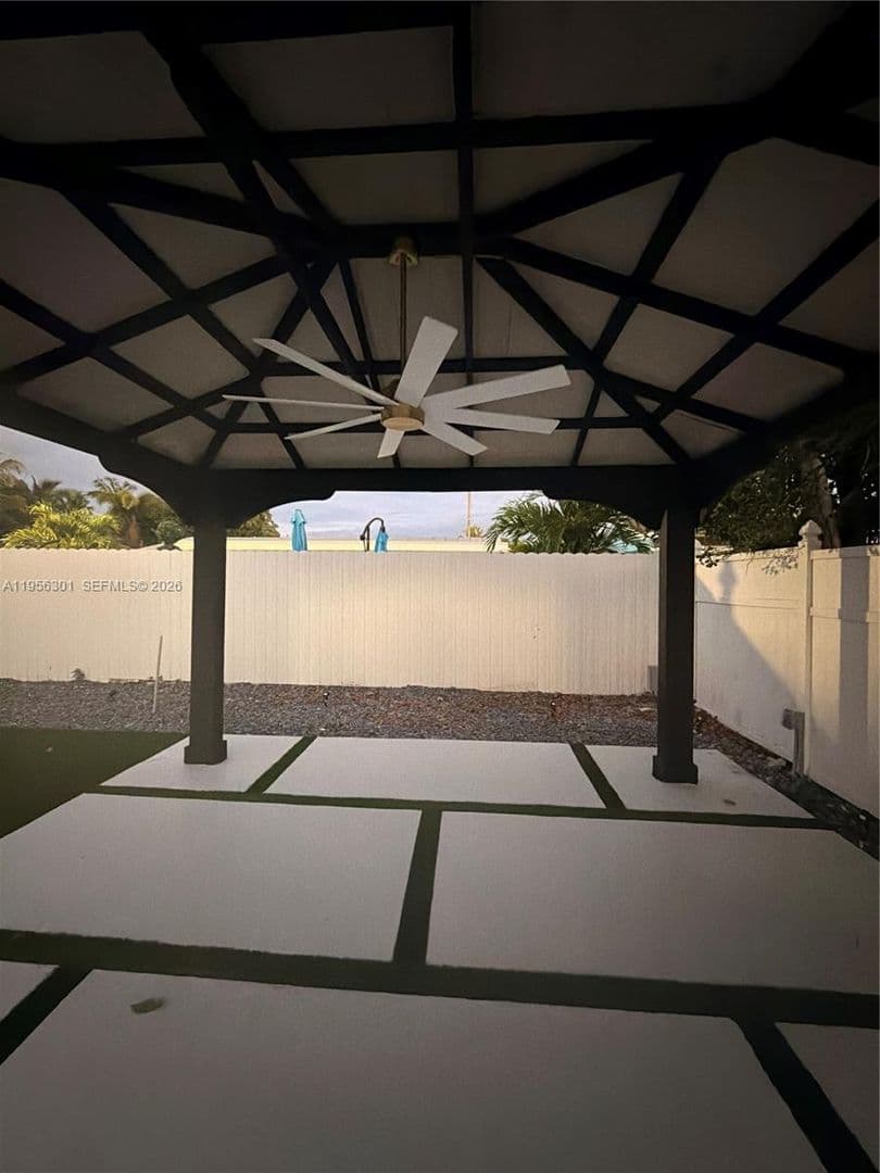 FORT LAUDERDALE House: 2340 SW 42ND WAY #2340