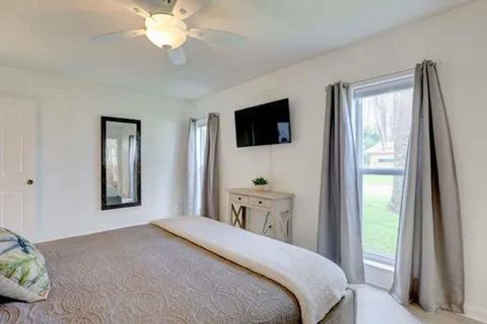 FORT LAUDERDALE House: 3170 NW 68TH COURT #0