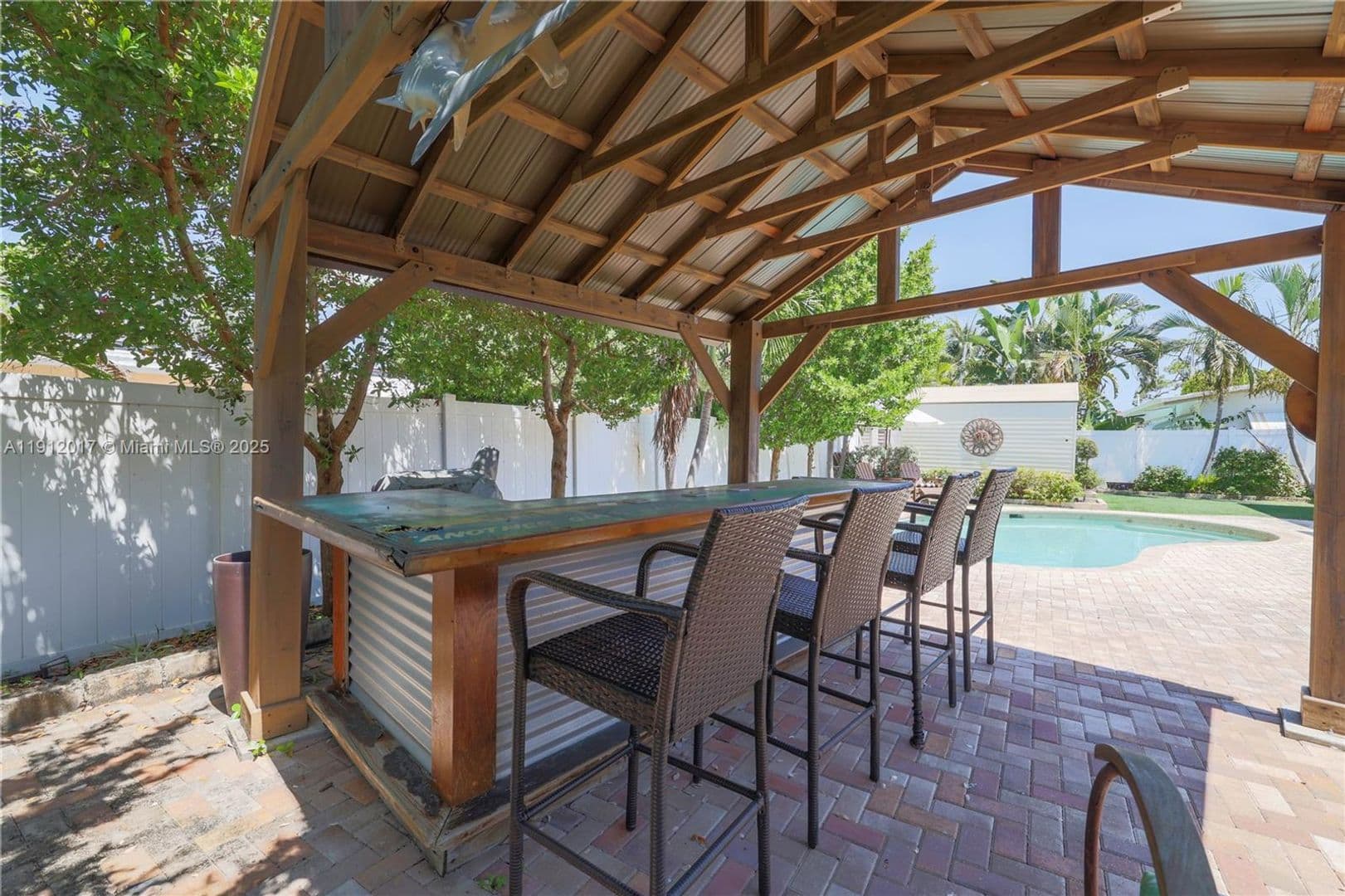 POMPANO BEACH House: 1311 NE 26TH TER #1311