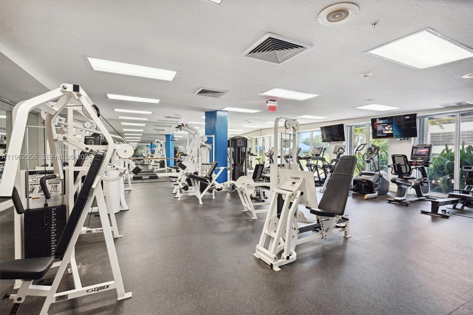 HOLLYWOOD House: 6051 N OCEAN DR #APT 602