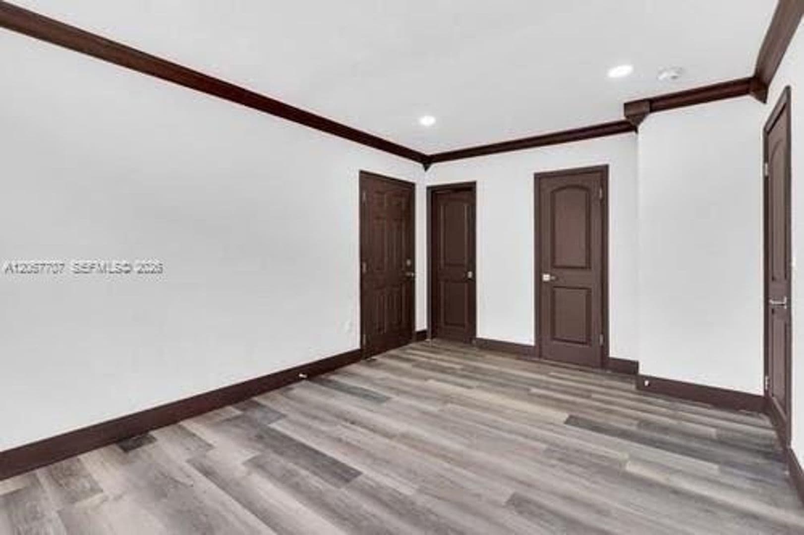 MIAMI GARDENS House: 18011 NW 6TH PL