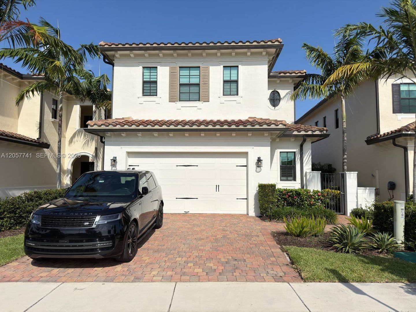 PEMBROKE PINES House: 455 SW 113TH LN