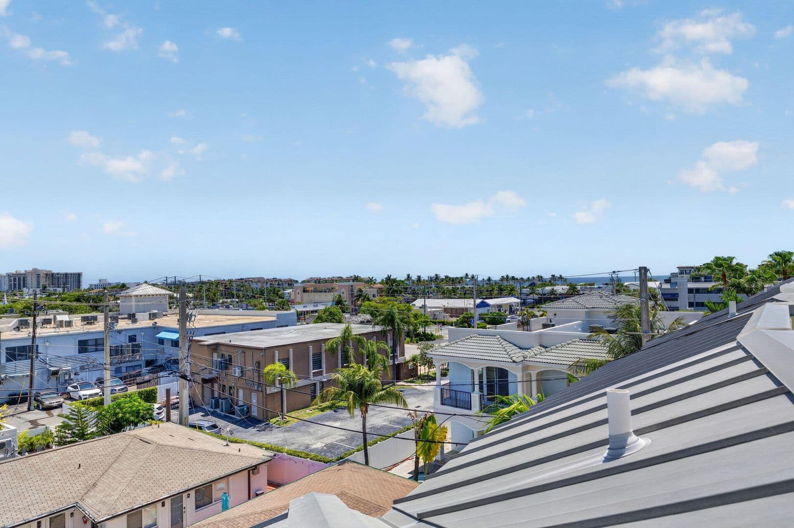 LAUDERDALE BY THE SEA House: 4332 SEAGRAPE DR #APT 4