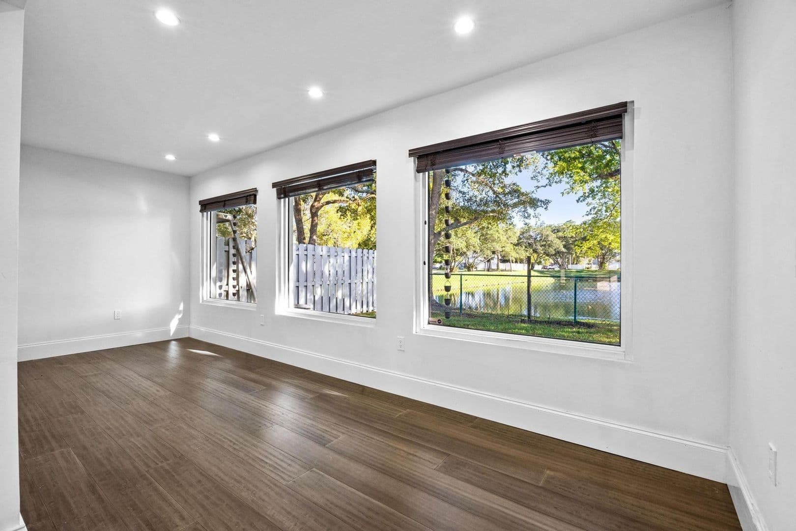 DAVIE House: 11110 SW 9TH PL