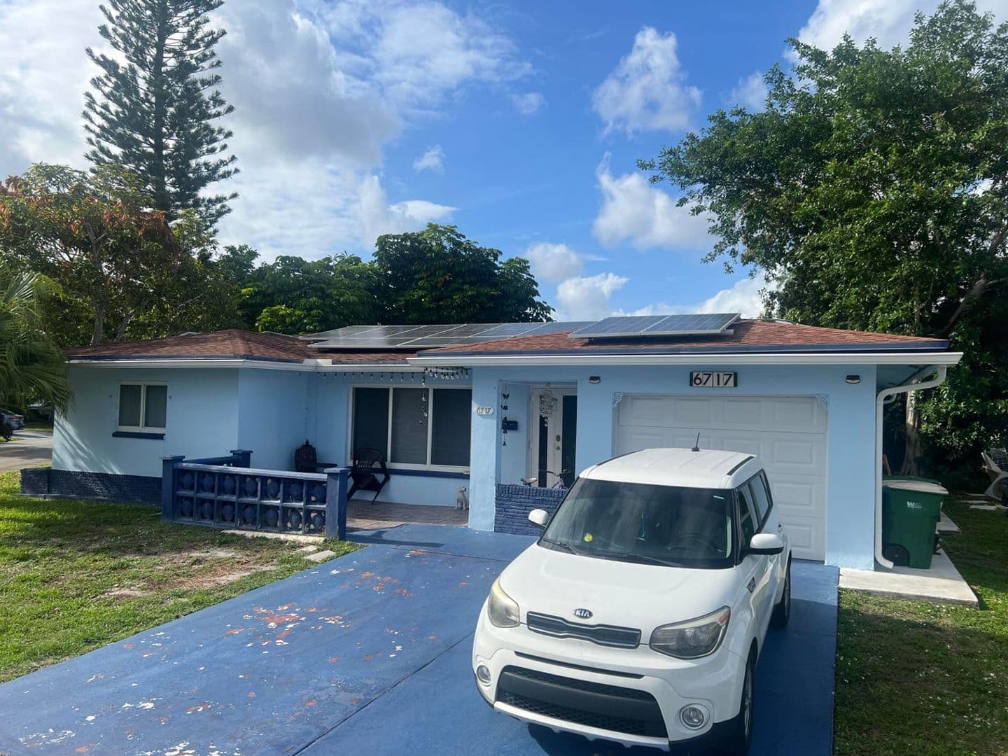 TAMARAC House: 6717 NW 59TH ST #6717