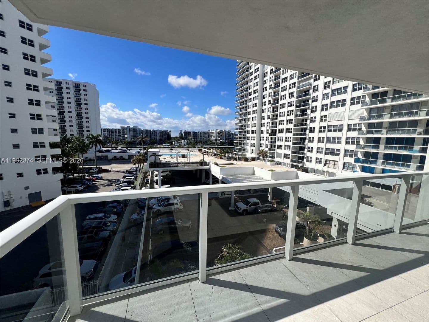 HOLLYWOOD House: 2751 S OCEAN DR #APT 508S