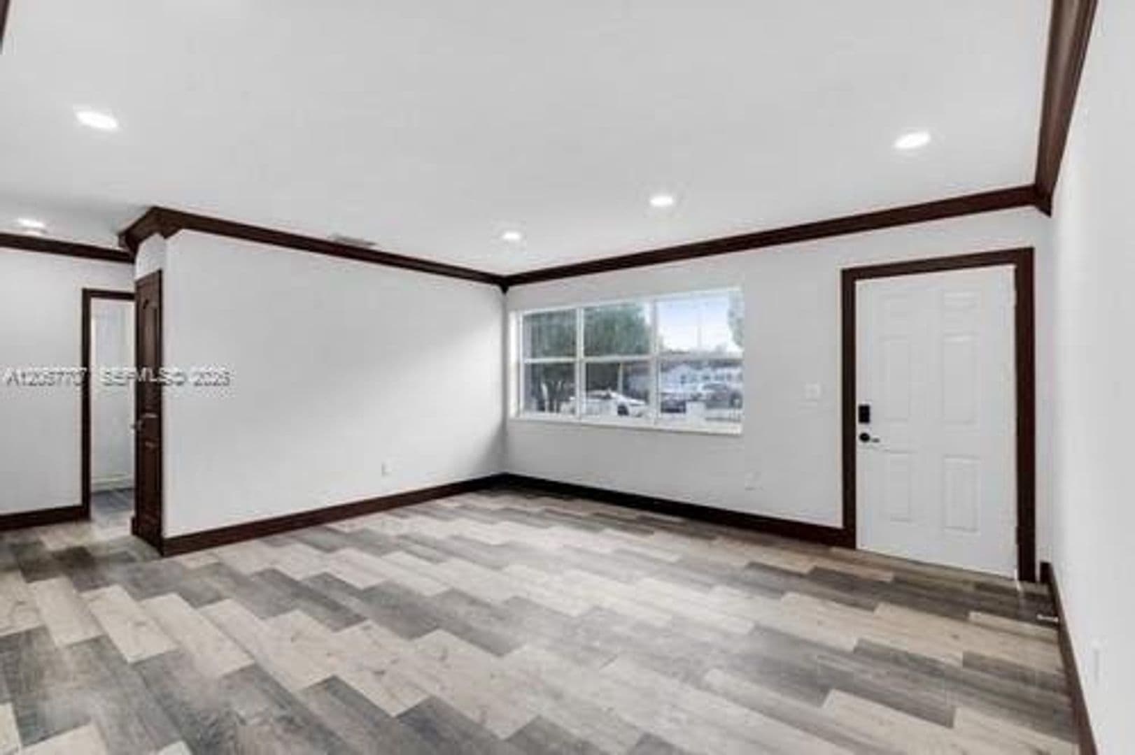 MIAMI GARDENS House: 18011 NW 6TH PL