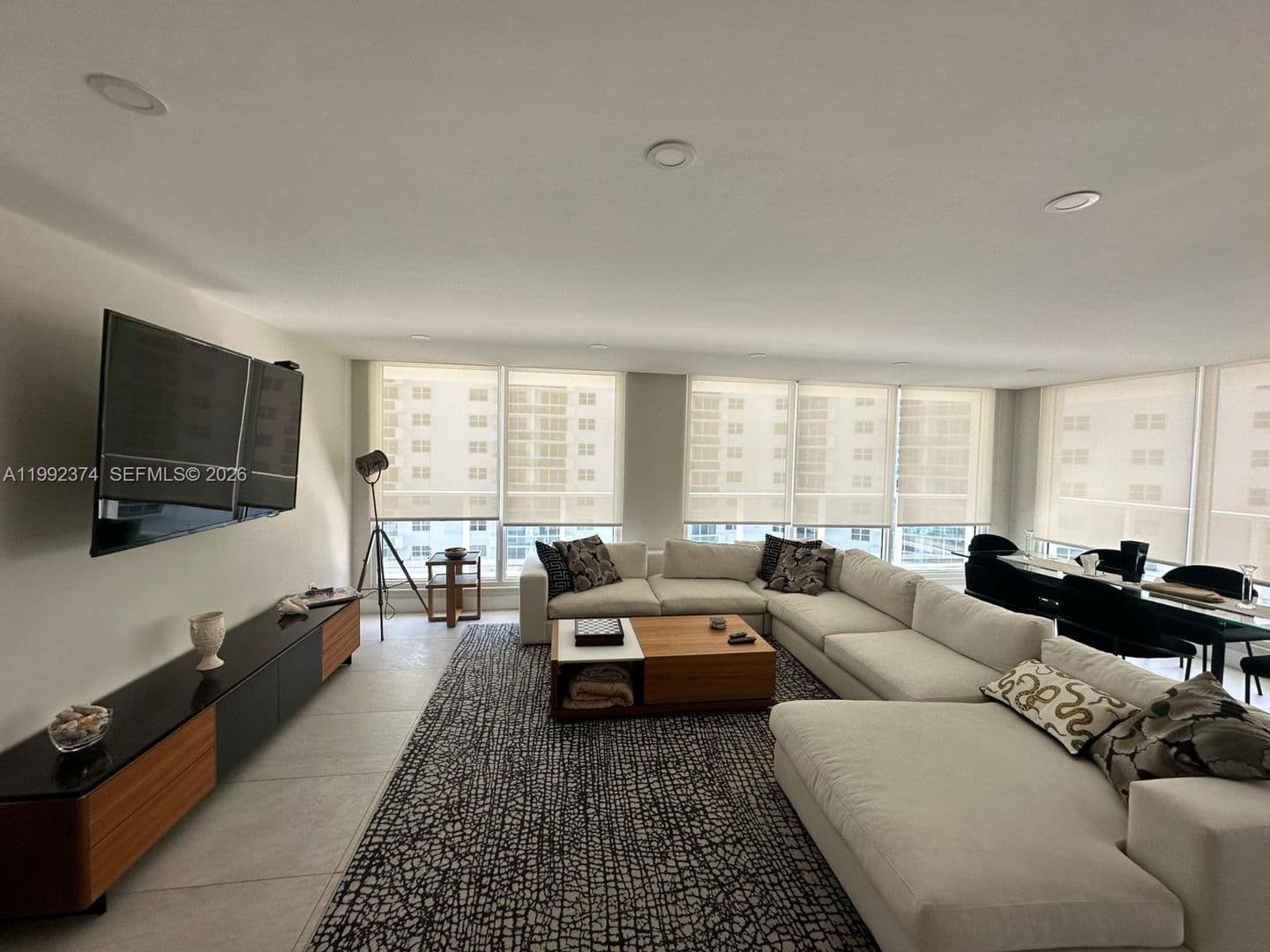 HOLLYWOOD House: 2751 S OCEAN DR #APT 508S