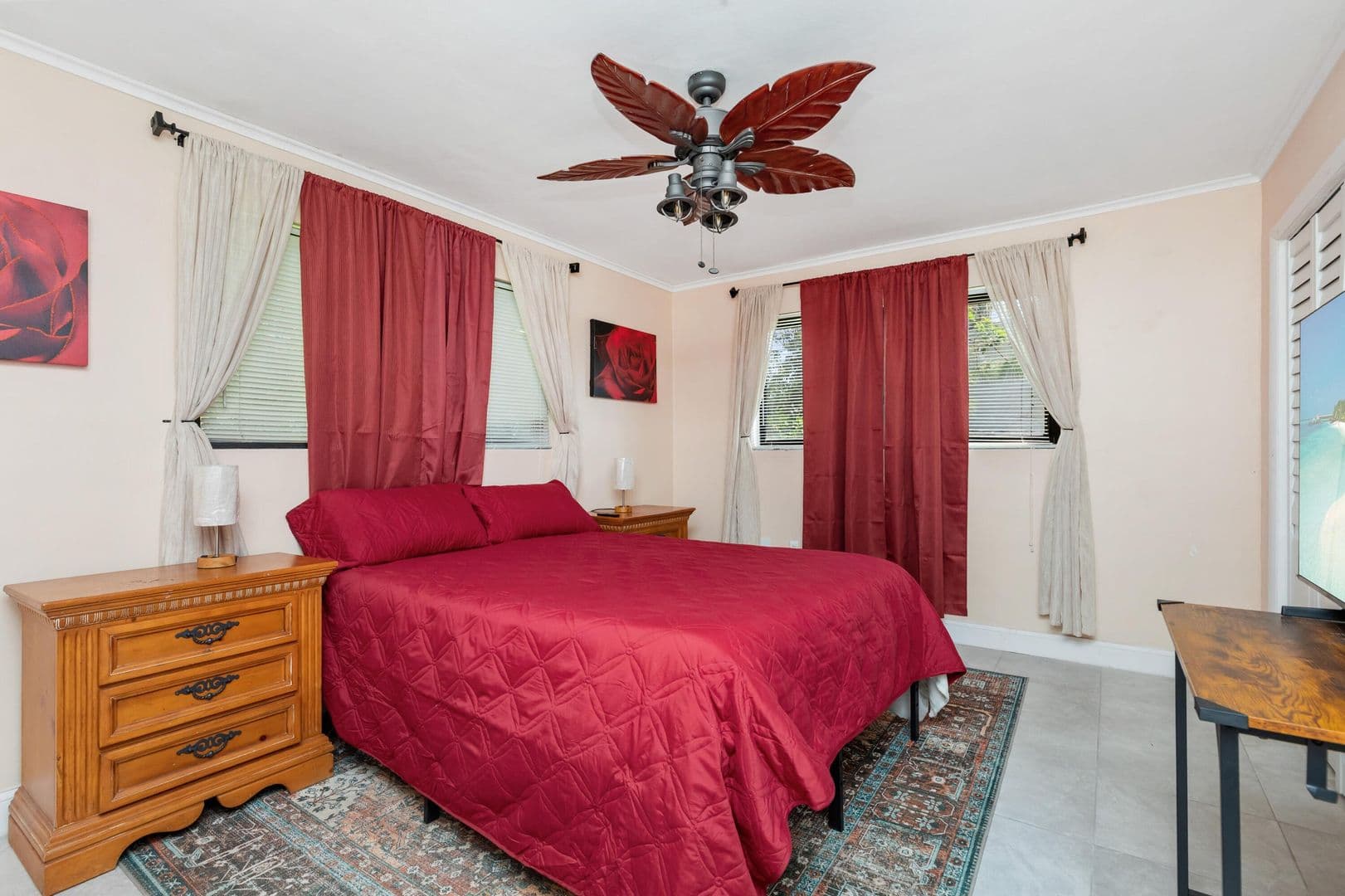 MIAMI House: 475 NE 113TH ST