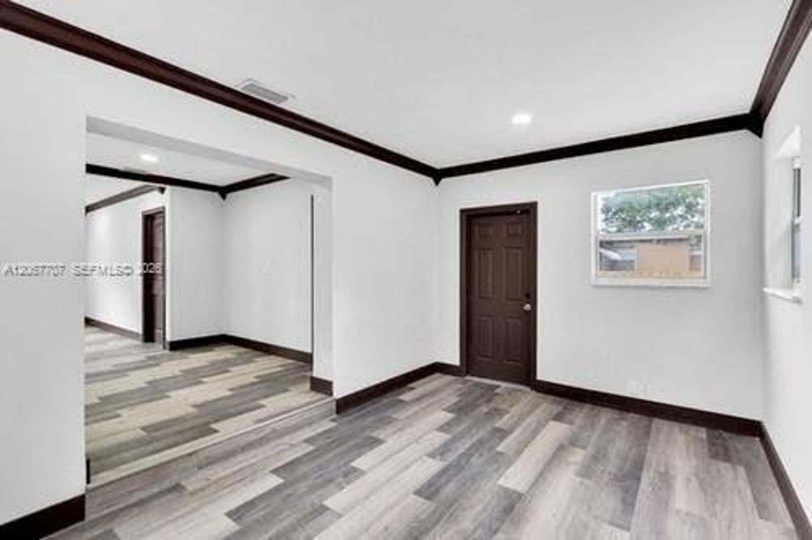 MIAMI GARDENS House: 18011 NW 6TH PL