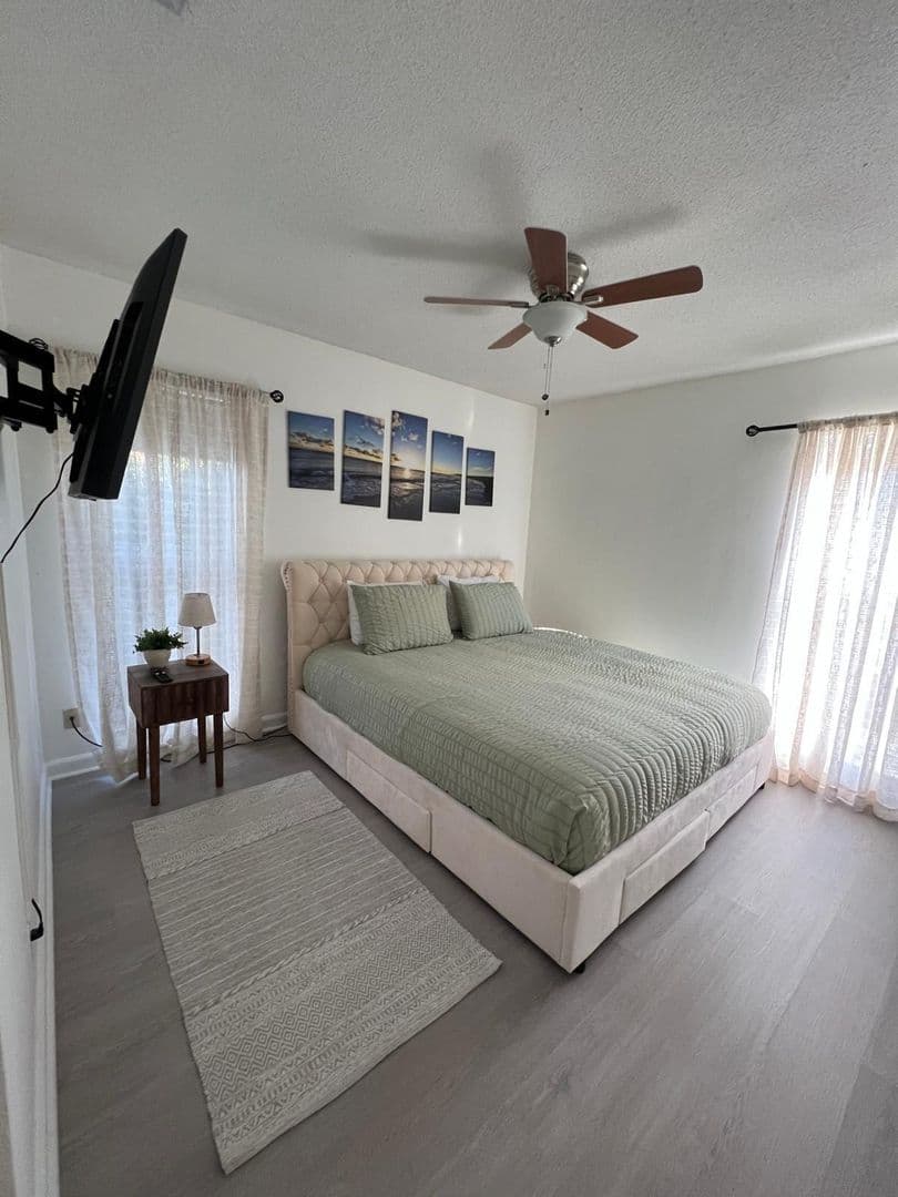 FORT LAUDERDALE House: 3170 NW 68TH COURT #0