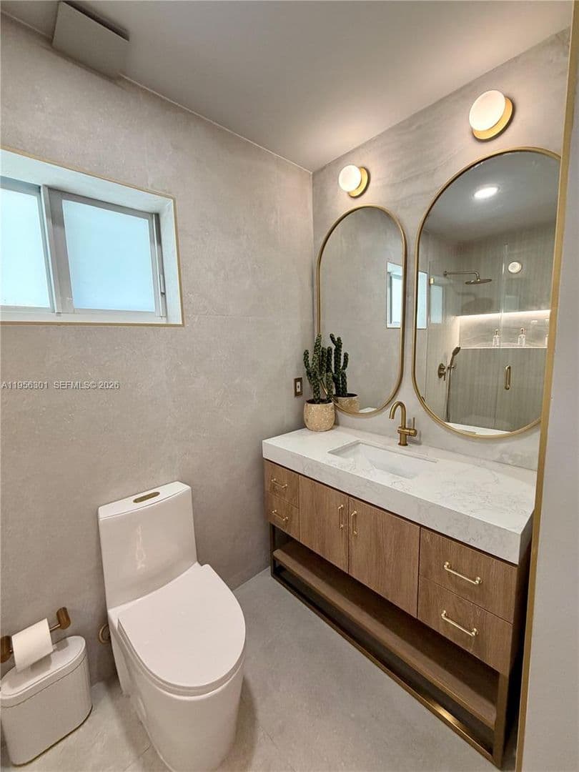 FORT LAUDERDALE House: 2340 SW 42ND WAY #2340