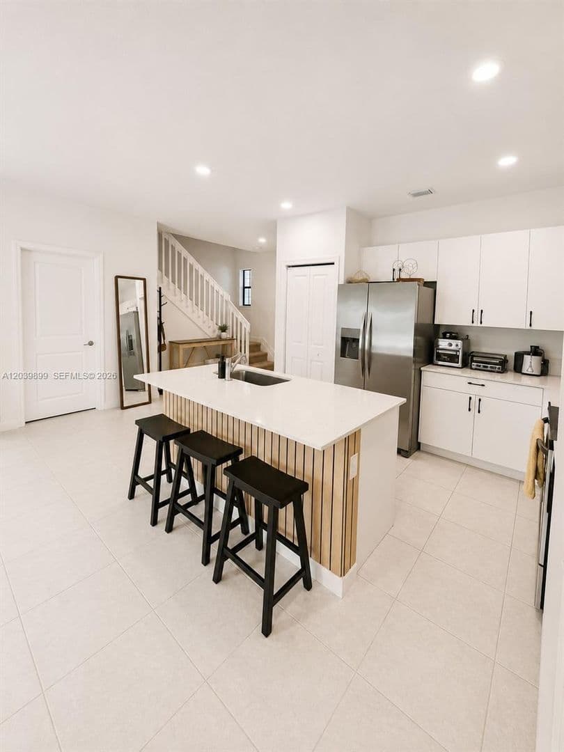 MIAMI GARDENS House: 452 NW 203RD TER