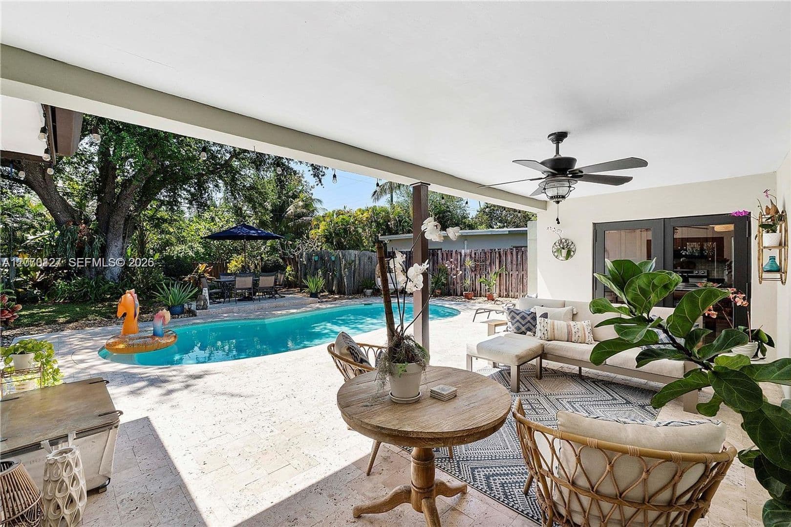 HOLLYWOOD House: 3700 W PARK RD