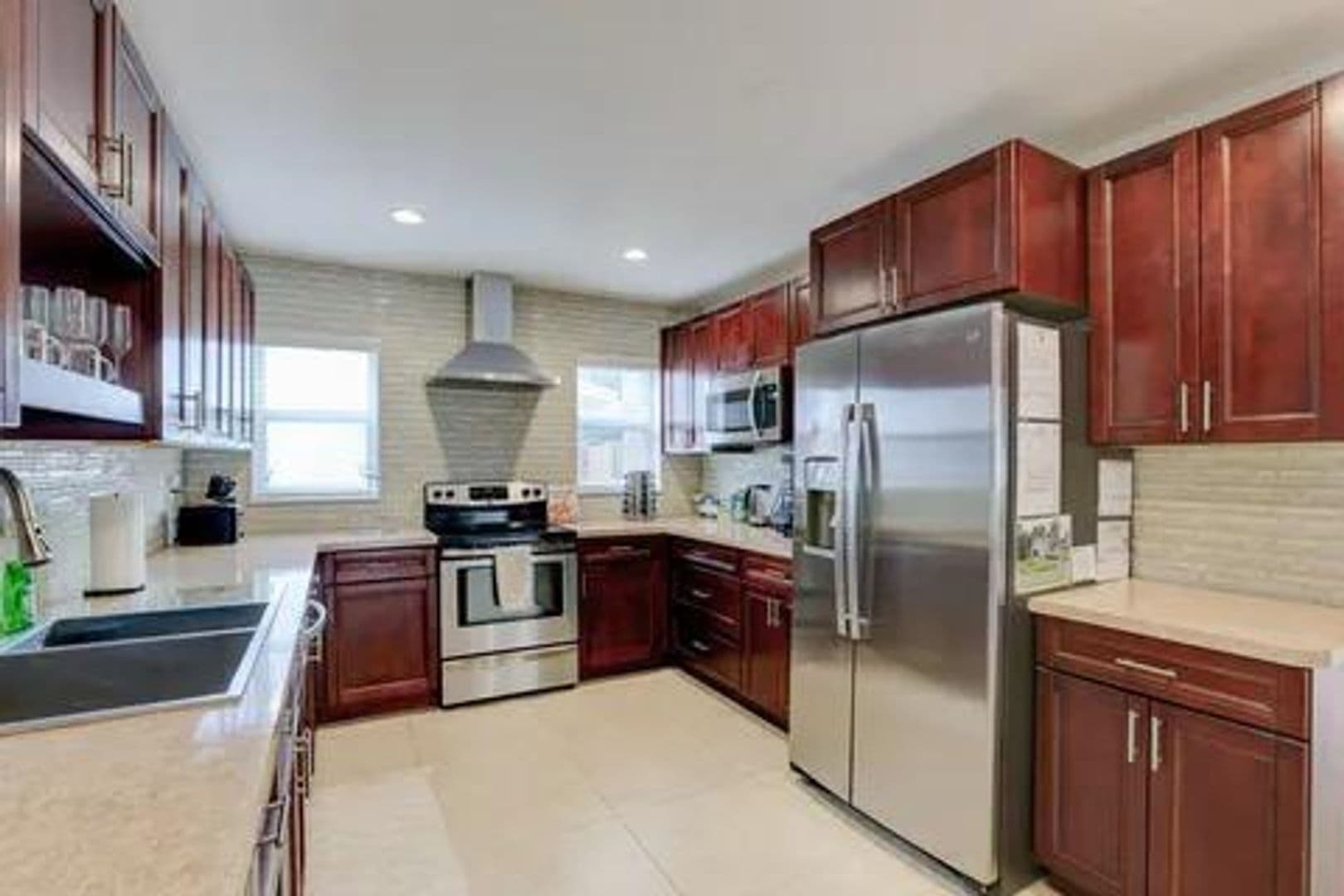 FORT LAUDERDALE House: 3170 NW 68TH COURT #0
