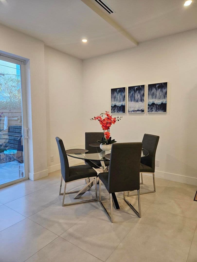 POMPANO BEACH House: 2275 SE 7TH ST #2275