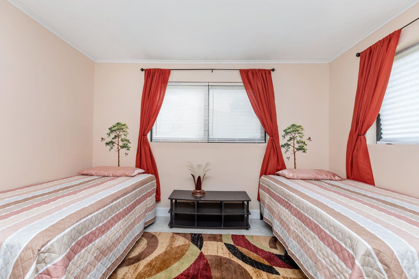 MIAMI House: 475 NE 113TH ST
