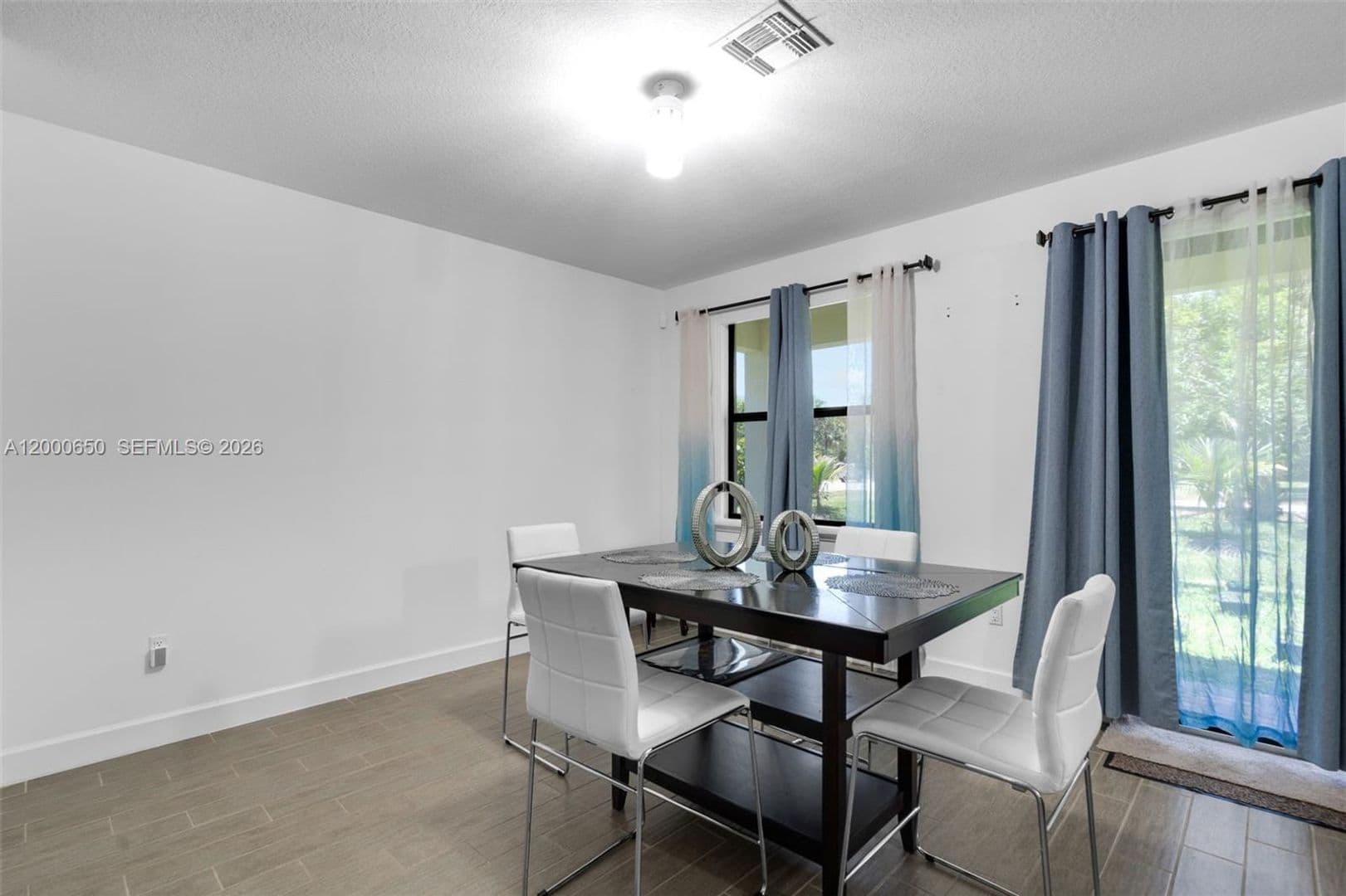 TAMARAC House: 5113 NW 52ND ST #5113