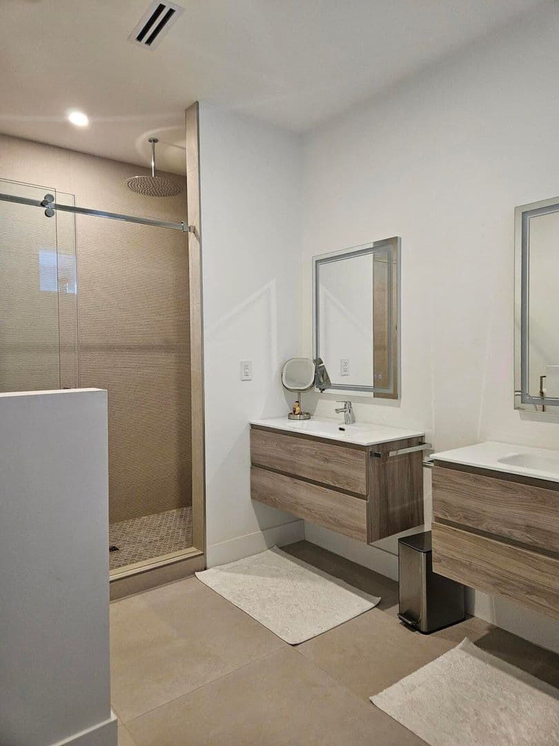 POMPANO BEACH House: 2275 SE 7TH ST #2275