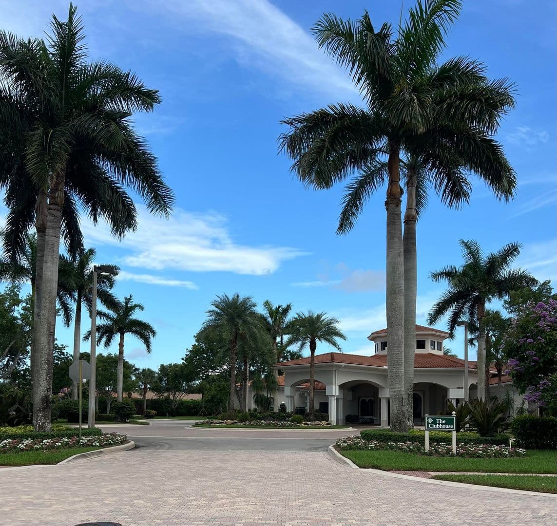 DELRAY BEACH House: 9774 ISLES CAY DR
