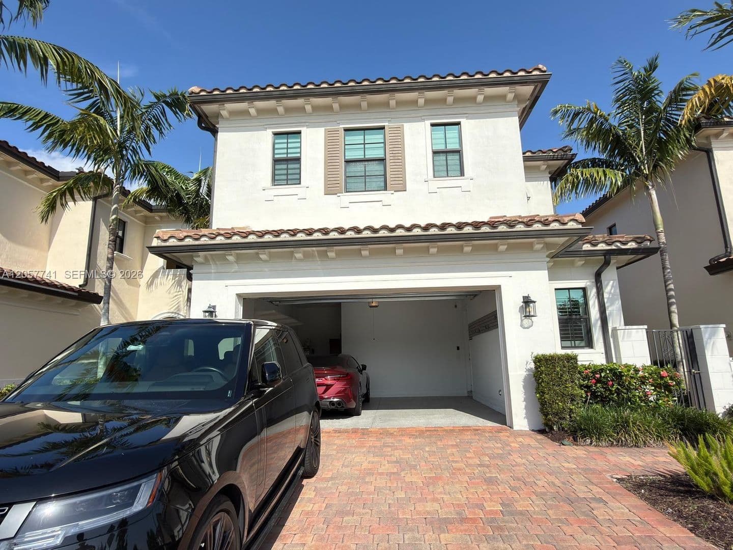 PEMBROKE PINES House: 455 SW 113TH LN