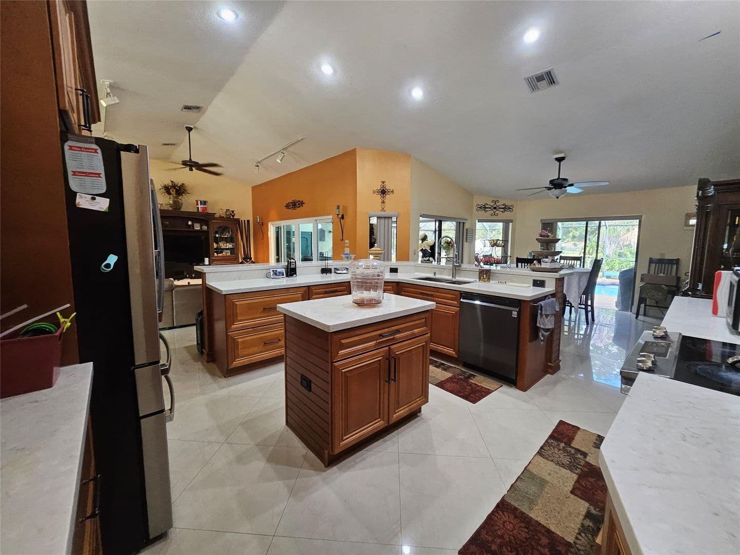 CORAL SPRINGS House: 197 NW 113TH WAY #197