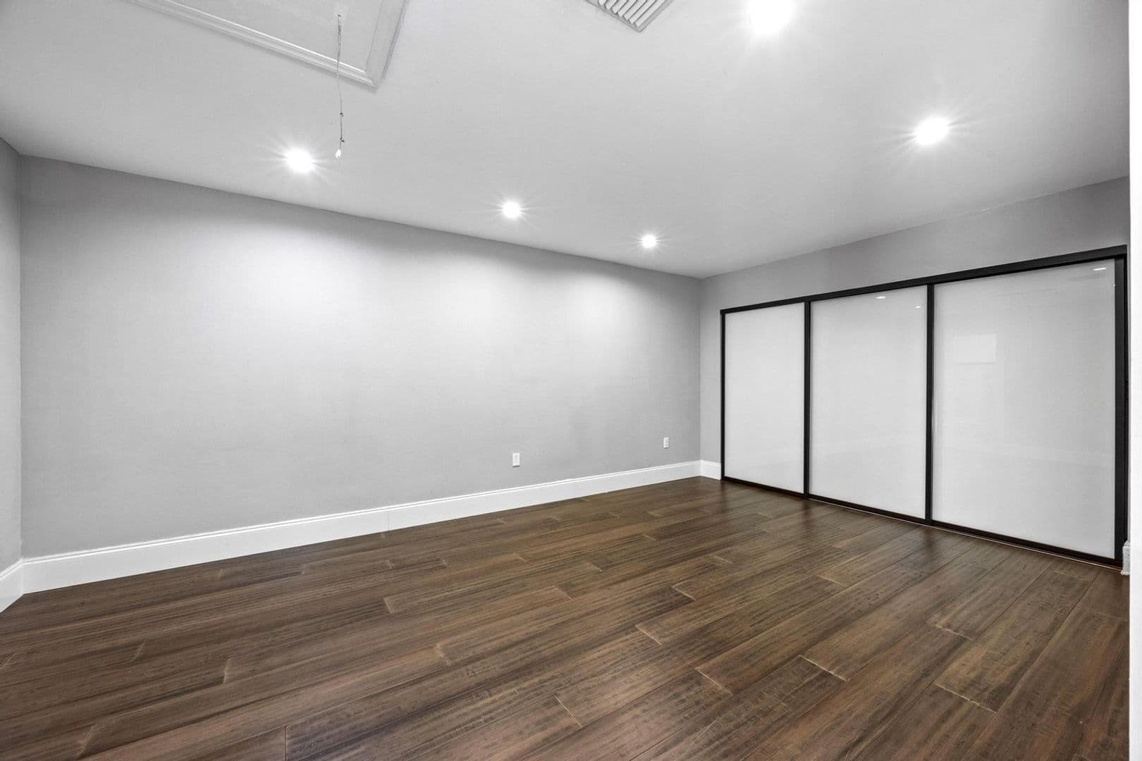 DAVIE House: 11110 SW 9TH PL