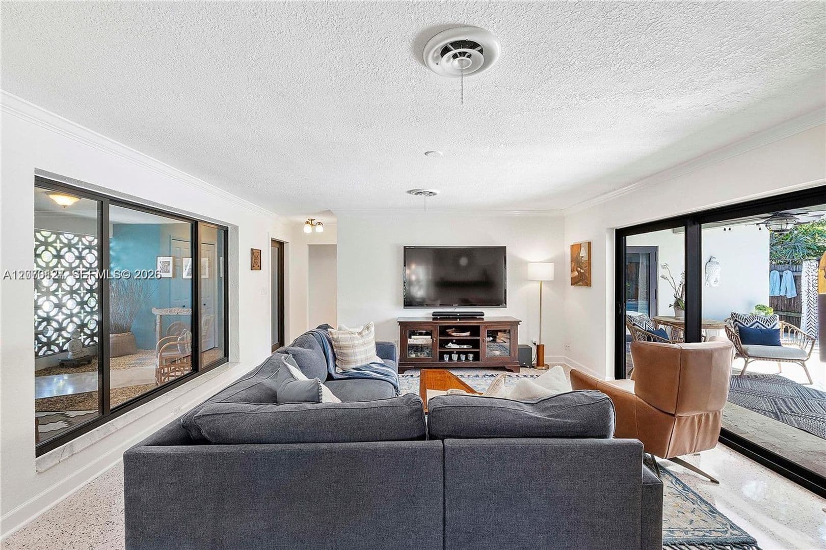 HOLLYWOOD House: 3700 W PARK RD