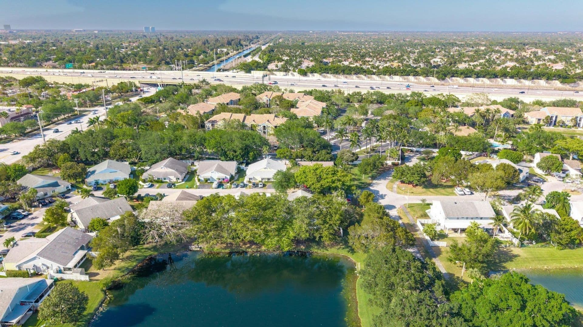DAVIE House: 11110 SW 9TH PL