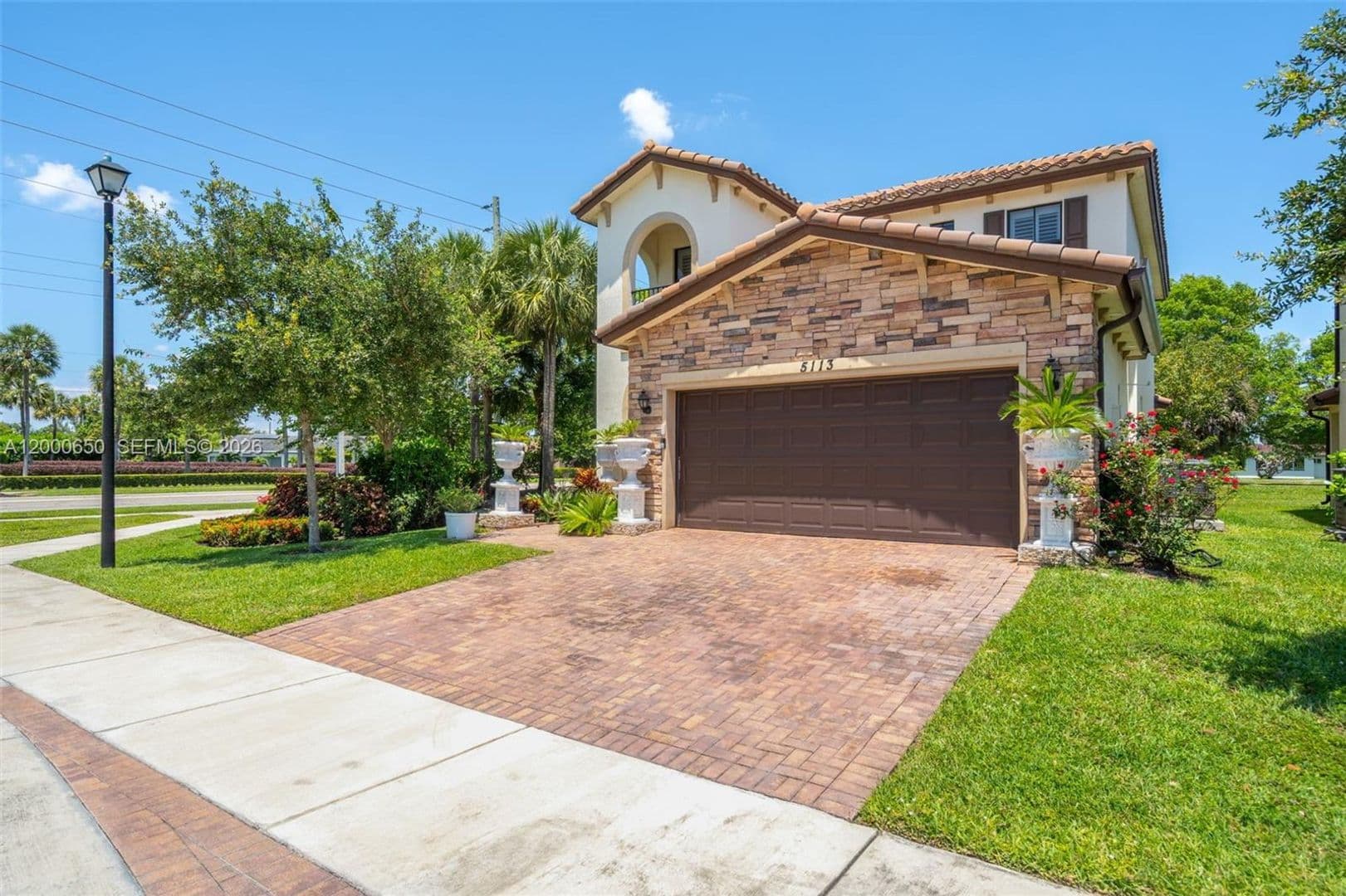 TAMARAC House: 5113 NW 52ND ST #5113