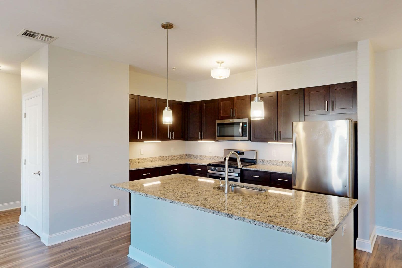 Hamden Apartment: 380 Mather St.