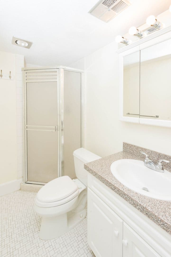 Hamden Apartment: 835-865 Mix Avenue