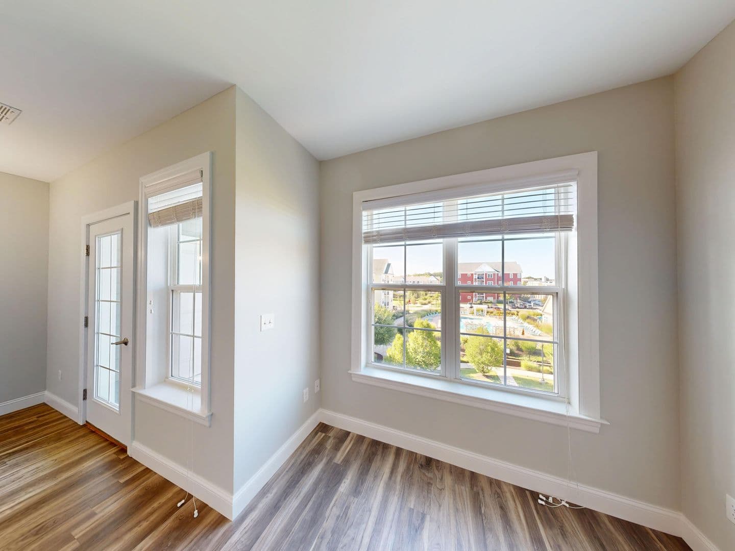 Hamden Apartment: 380 Mather St.