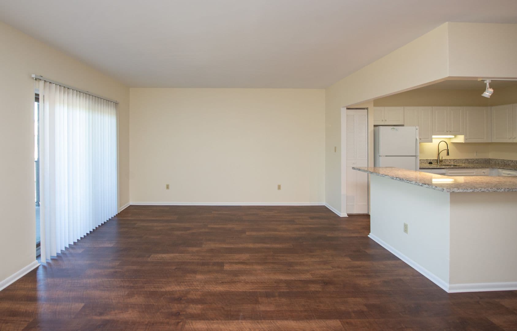 Hamden Apartment: 835-865 Mix Avenue