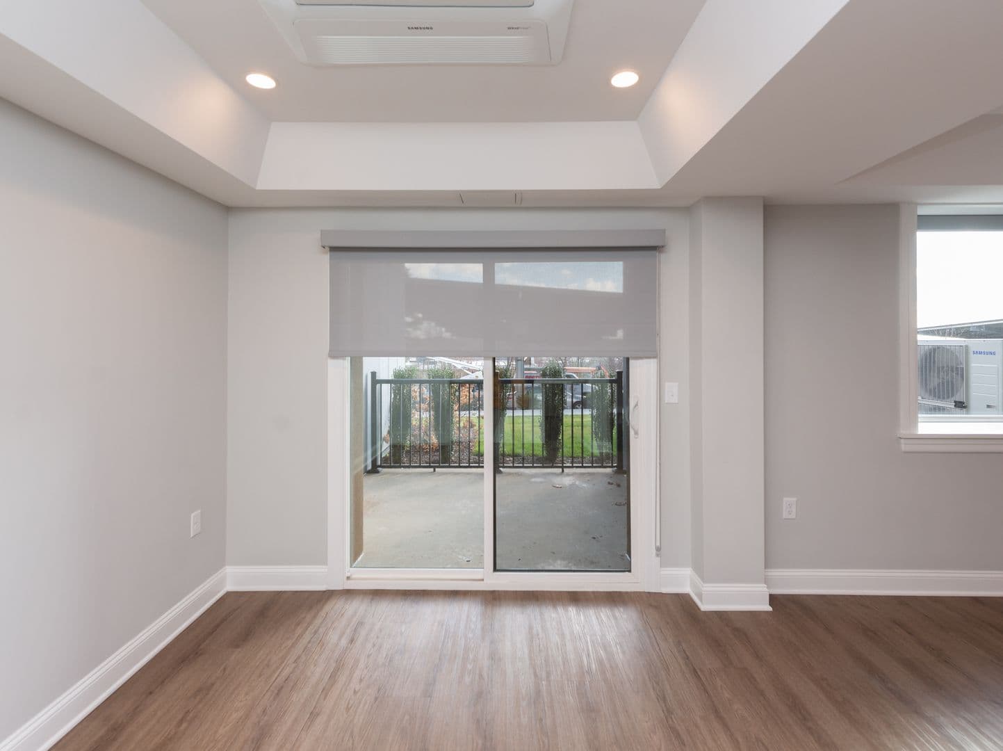 Hamden Apartment: 925 Mix Ave