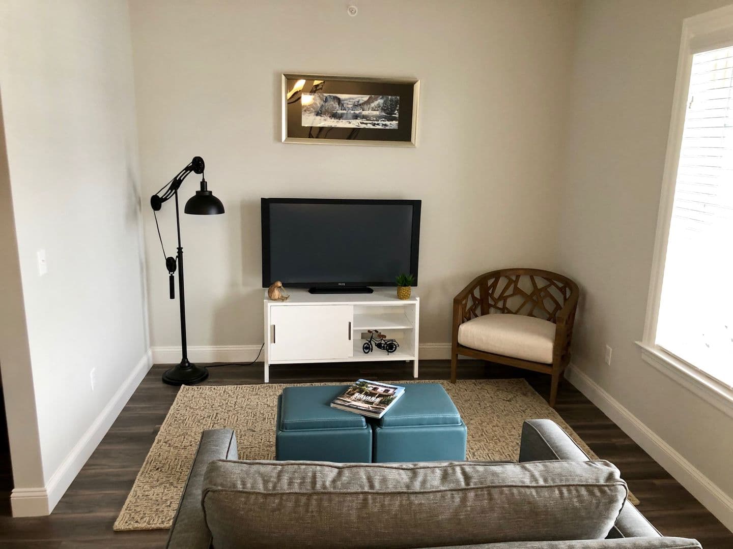 Hamden Apartment: 380 Mather St.