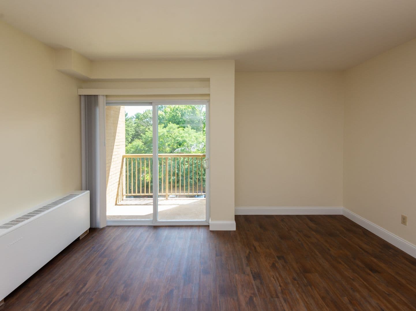 Hamden Apartment: 1199 Whitney Avenue