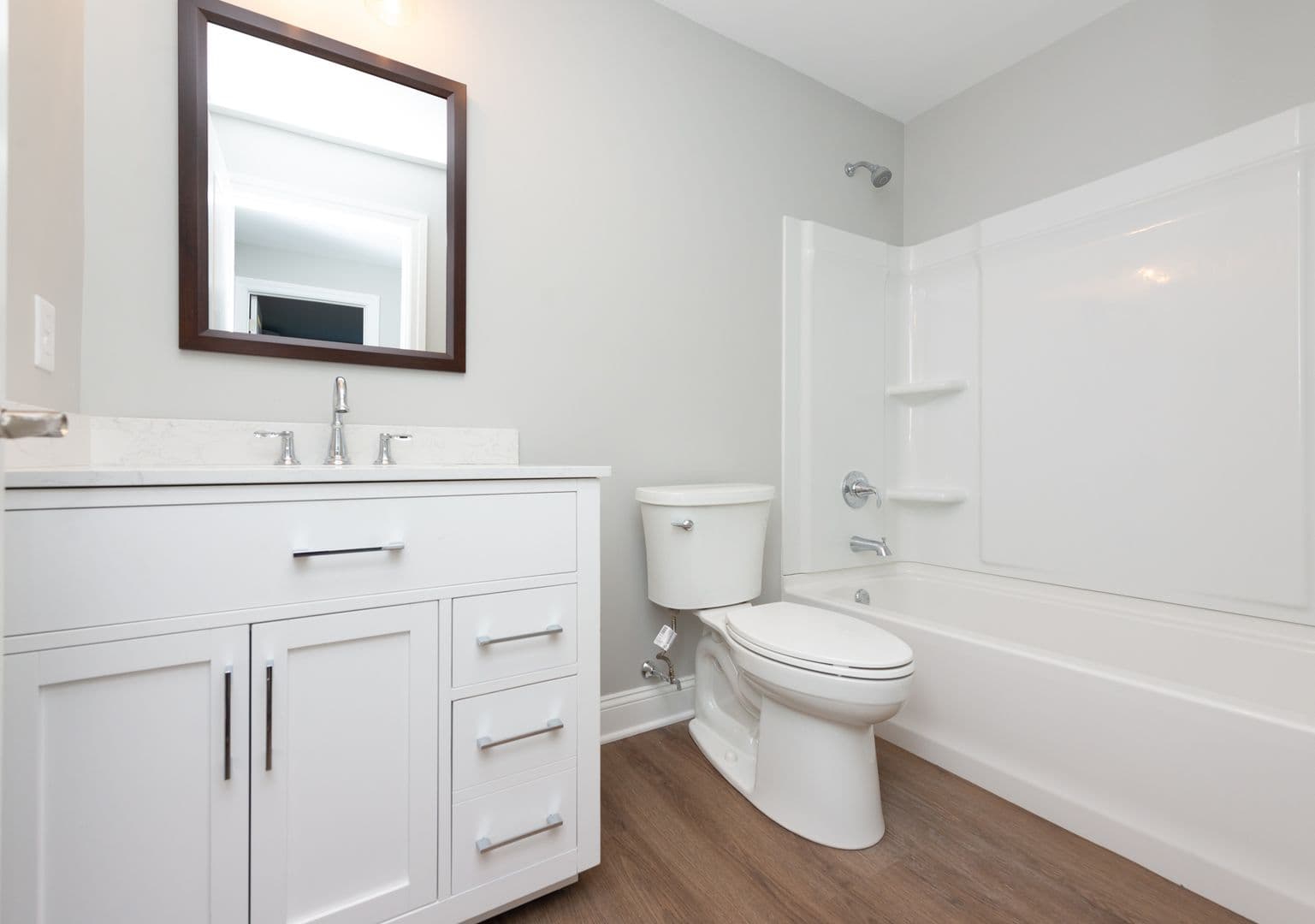 Hamden Apartment: 925 Mix Ave