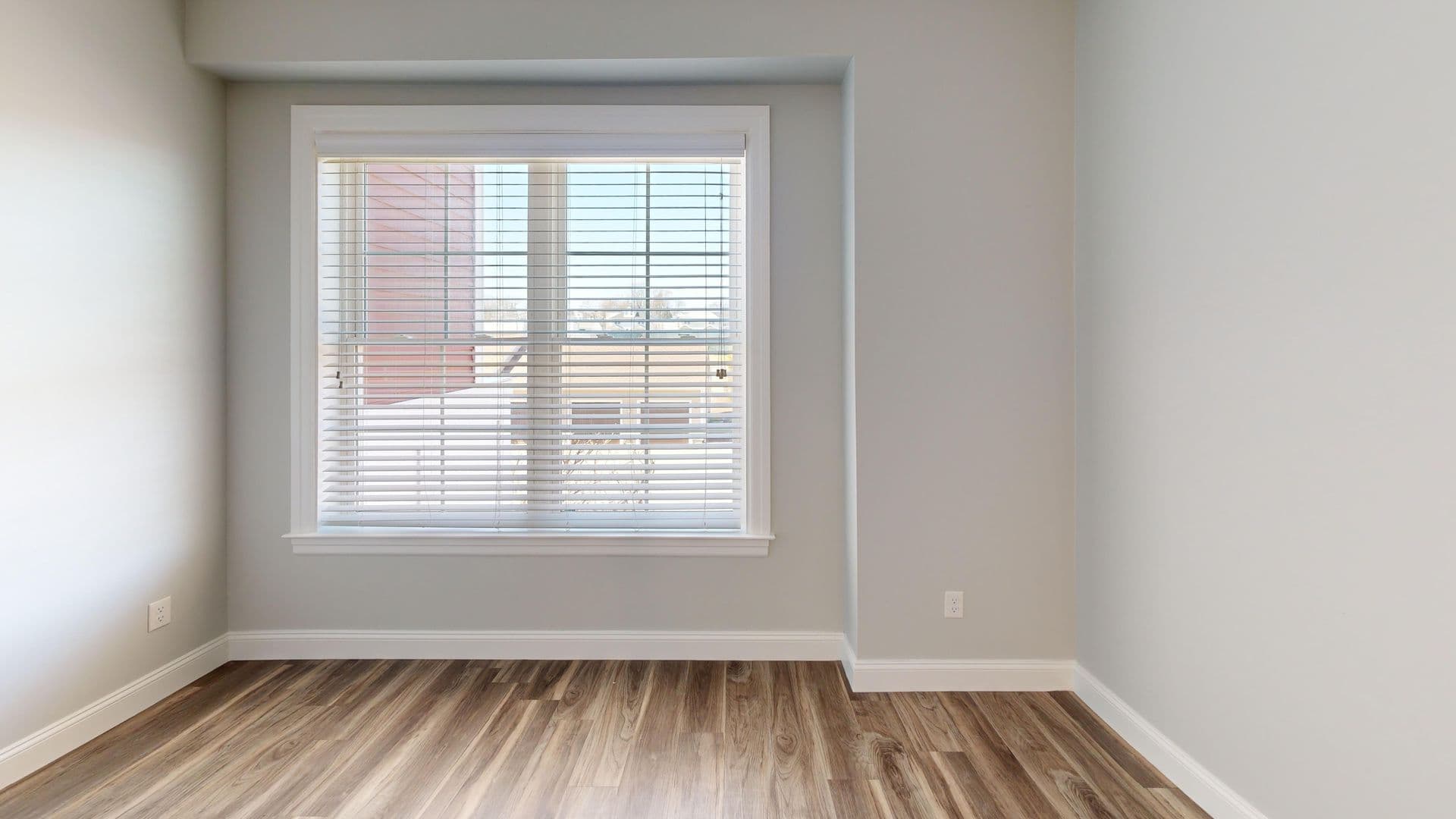 Hamden Apartment: 380 Mather St.
