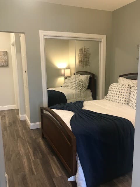 Hamden Apartment: 380 Mather St.