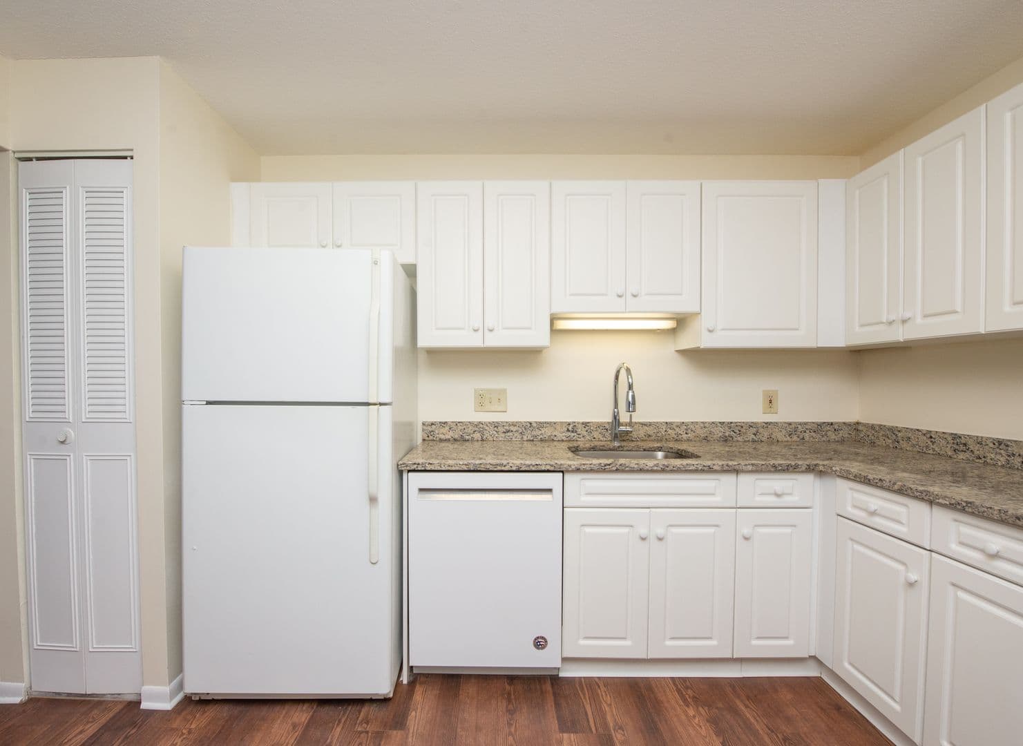 Hamden Apartment: 835-865 Mix Avenue