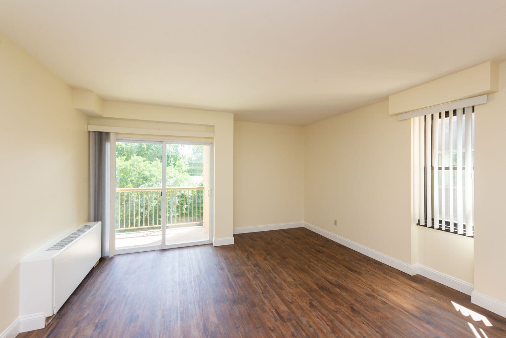 Hamden Apartment: 1199 Whitney Avenue